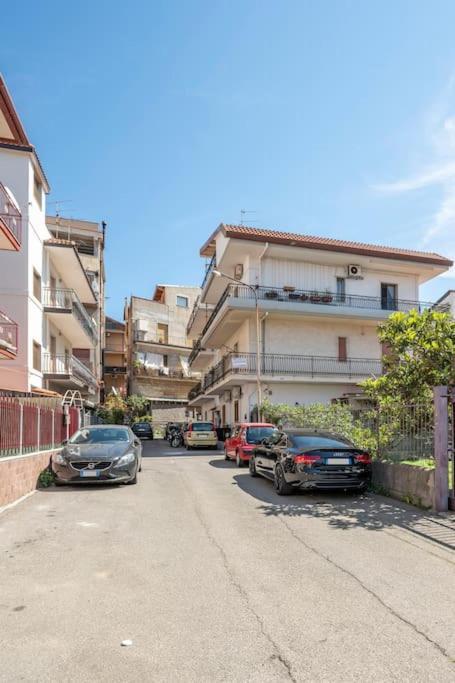 Un Passo Dal Mare Due Dall'Etna Giardini-Naxos Exterior foto